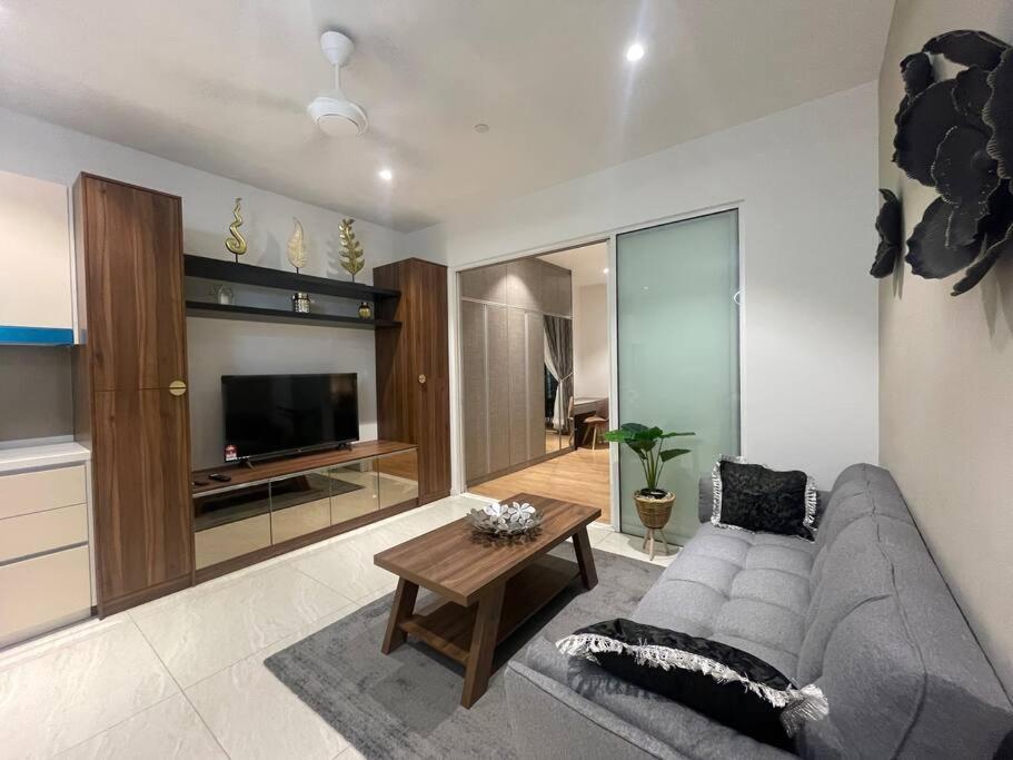 Beautiful Quill Residences By Sonia